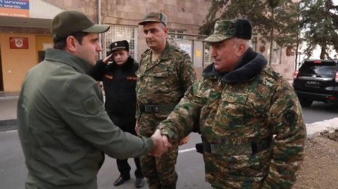 Սուրեն Պապիկյանի այցը զորամասեր շարունակվում է
