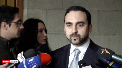 «Նվազել ա, չի նվազել, բարձրացել ա, չեմ մեկնաբանելո՜ւ». Ավինյանը՝ ռեյտինգով Մարությանին զիջելու մասին