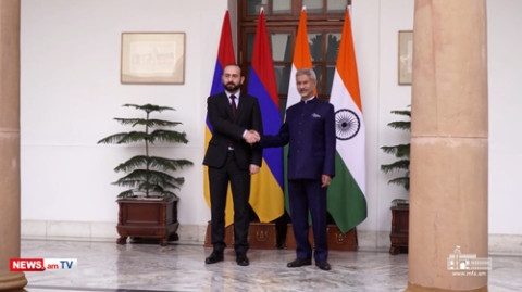 Նյու Դելիում հանդիպել են Հայաստանի եւ Հնդկաստանի արտգործնախարարները