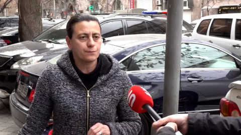 Բադասյանն ի վերջո տղամարդկություն պետք է ունենա՞, որ իջնի, մեզ պատասխանի. ՊՆ նախկին շենքի բնակիչ