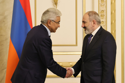 Նիկոլ Փաշինյանն ընդունել է ՀԱՊԿ գլխավոր քարտուղարին