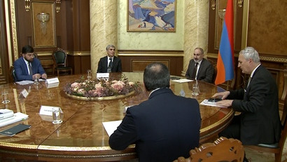 Նիկոլ Փաշինյանը հանդիպել է արտախորհրդարանական ուժերի հետ