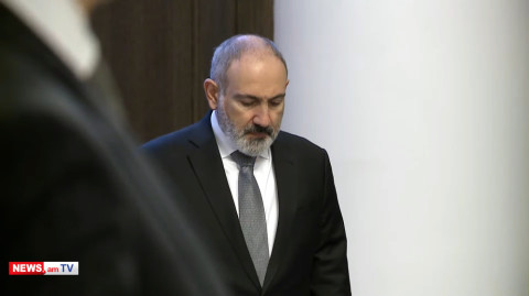 Կառավարության անդամները 1 րոպե լռությամբ հարգեցին Տեղում զոհված զինծառայողների հիշատակը