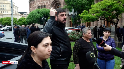 Գերագույն հորթ, մենք թքած ունենք քո վրա, իմ ձեռքը կոտրվեր, ես իրեն երկու անգամ չընտրեի. զոհվածի մայր