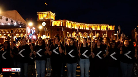 Քաղաքացիները հրապարակում վանկարկում են «Նիկոլ դավաճան»