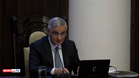 «Շնորհավորում եմ, պարո՛ն Գալստյան, ձեզ և մեզ բոլորիս մաղթում եմ գների կայունություն». փոխվարչապետ