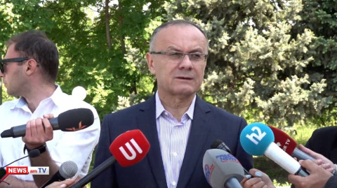 Հայաստանի իշխանություններն ուղտի ականջում քնած են. Սեյրան Օհանյան