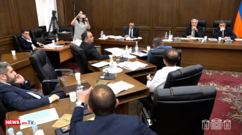 Կարո՞ղ ա պլան բաժանեք, տեսնեք՝ պարեկները կբռնեն, թե չէ. Գեղամ Մանուկյանը՝ Անդրանիկ Քոչարյանին