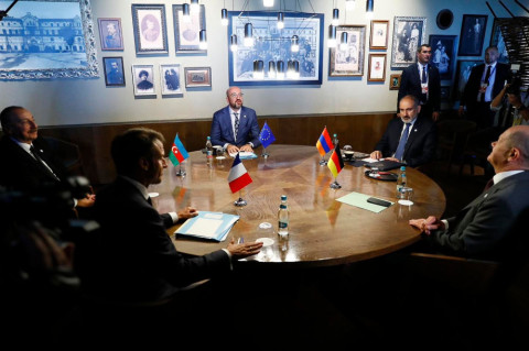 Pashinyan-Aliyev-Michel-Macron-Scholz five-way meeting kicks off in Moldova