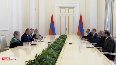 Նիկոլ Փաշինյանն ընդունել է Տոյվո Կլաարին
