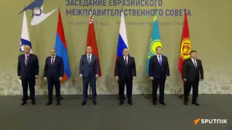 ԵԱՏՄ երկրների վարչապետները Սոչիում նիստից առաջ համատեղ լուսանկարվել են