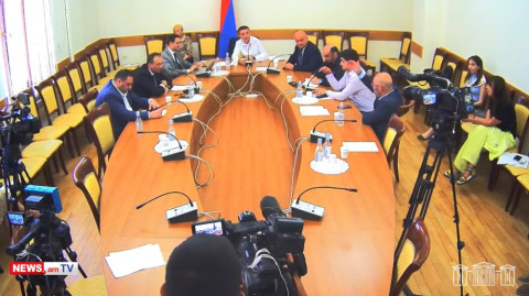 Մեկ տուփ ծխախոտը Հայաստանում պետք է լինի 20 հազար դրամ. ՔՊ–ական պատգամավոր
