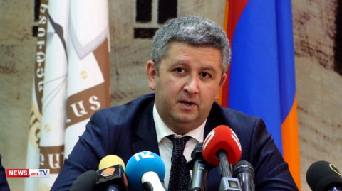 Ոստիկանները բերման ենթարկված քաղաքացուն գցել են գետնին և 5-6 հոգով խոշտանգել. ահազանգում է փաստաբանը