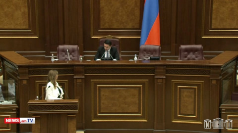 Ձեր այստեղ գալու իմաստը՞, մենք ձեր օգտին չենք քվեարկելու. Ալեն Սիմոնյանը՝ ընդդիմության թեկնածուին