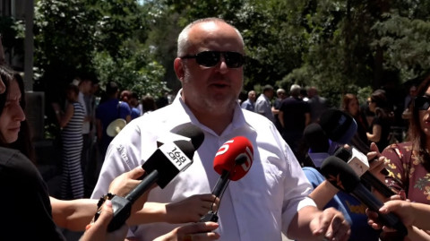 «Հեղինակը հայրենավաճառ Նիկոլ Փաշինյանն է». Արմեն Աշոտյանը կալանավորվեց