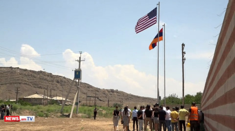 Armenia, US flags raised at Yeraskh village metallurgical plant under construction