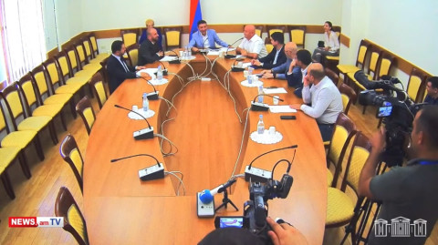 Մեծացել եք, հուսամ՝ այս տարիքում այլեւս պայթուցիկ նյութեր չեք սարքի. Սիսակ Գաբրիելյանը՝ Աղազարյանին