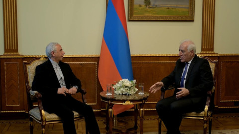 Մեզ հետ եք եղել ամենադժվար պահերին․ Խաչատուրյանը հրաժեշտ է տվել Հայաստանում Իրանի դեսպանի հետ