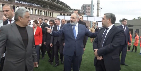 «Հավերժ մնո՞ւմ է խոտածածկույթը». Փաշինյանը մասնակցում է Խ. Հովհաննիսյանի անվան մարզադպրոցի բացմանը