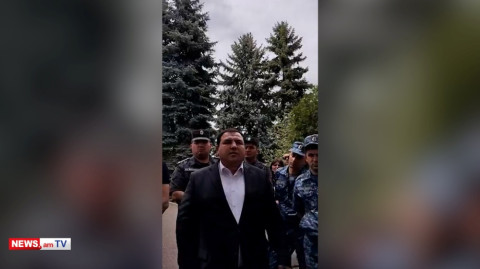 Karabakh state minister to protesters: Civil servants, all will participate in nationwide movement