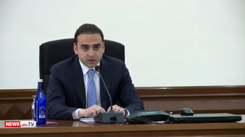 Երեւանում հնդիկը քարով խփել եւ կոտրել է N3 ավտոբուսի ապակին