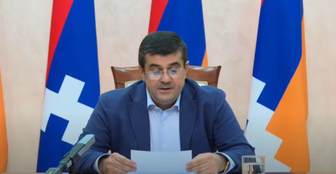 Արցախցիները կանգնած են ֆիզիկական ոչնչացման առաջ. Արայիկ Հարությունյանը նստացույց հայտարարեց