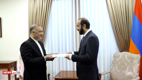 Միրզոյանը Իրանի նորանշանակ դեսպանի հետ տարածաշրջանային անվտանգության հարցեր է քննարկել