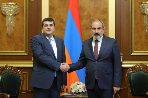 Իսկ Լեռնային Ղարաբաղի իշխանությունն ի՞նչ պետք է անի. Նիկոլ Փաշինյանը՝ Արայիկ Հարությունյանին