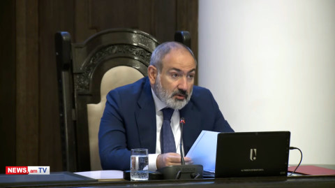 Սպասում ենք ռուս խաղաղապահների եւ Բաքվի դրական արձագանքին. Փաշինյանը՝ հումանիտար բեռի մասին