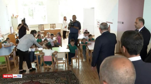 «Ով կանֆետ չի սիրում, թող ձեռք բարձրացնի». Փաշինյանը Գավառում մանկապարտեզ է այցելել