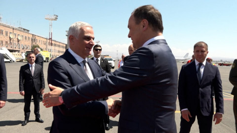 Մհեր Գրիգորյանը «Զվարթնոցում» դիմավորել է ԵԱՏՄ երկրների վարչապետներին