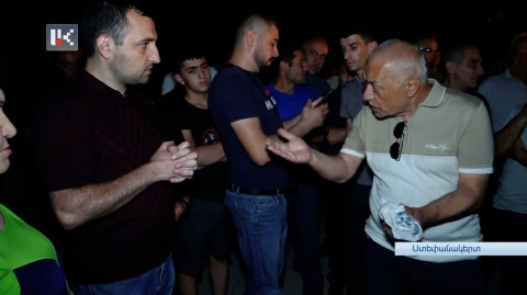 «Մեր պահանջներն ակուրատնի պիտի ներկայացնենք ռուսներին». բողոքի ակցիա Վերածննդի հրապարակում