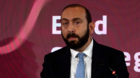 Լեռնային Ղարաբաղում կարող է հումանիտար աղետ սկսվել. Արարատ Միրզոյան