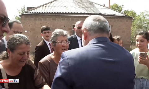 Վարչապետ ջան, ըսիգ խնդրեմ գը տանիք, մեղր է. Կառնուտի բնակչուհին՝ Փաշինյանին