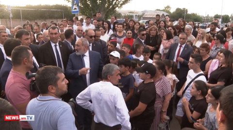 «Պիտի անես, տարբերակ չունես». Փաշինյանը հանձնարարեց Անիում մարզադաշտ կառուցել