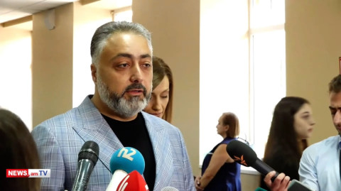 Երեւանցին այսօր կասի իր վերջնական խոսքը. Վիկտոր Մնացականյանը երեխաների հետ է եկել ընտրության