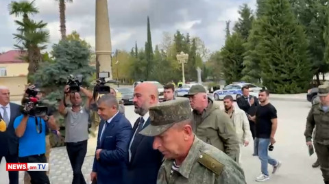 Հայտնի է՝ ովքեր են Արցախից մեկնել Եվլախ. Ադրբեջանի հետ հանդիպումը մեկնարկել է