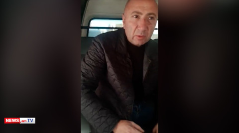Բերման ենթարկված Անդրանիկ Թեւանյանը՝ ոստիկանական մեքենայի մեջ