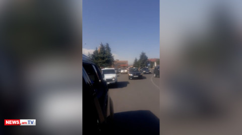 Արցախում այս պահին ցեղասպանություն է, հայ ժողովուրդ դուրս արի փողոց. ավտոերթ Գյումրիում