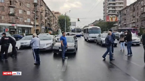 Քաղաքացիները կաթվածահար են արել Կոմիտասի պողոտայի երթեւեկությունը