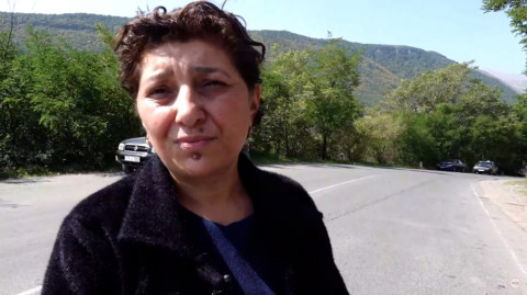 Ադրբեջանցիներն առաջինը մեր տները մտան, այդպես կարոտով թողեցինք, դուրս եկանք. բռնի տեղահանված դասախոս