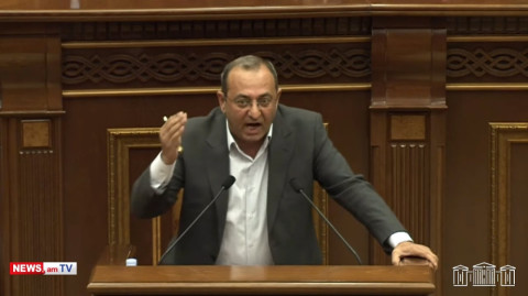 Արցախի ժողովրդին դուք ինքներդ հանձնեցիք Ադրբեջանի գերիշխանությանը. Մինասյանը՝ ՔՊ–ին