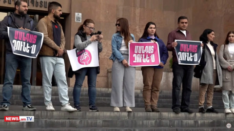 «Մանդատ չունես». բողոքի ակցիա Երեւանի քաղաքապետարանի դիմաց