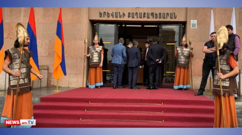 Ուրարտական ոճով ծիսական տոնակատարություն․ ինչպես է երդվել Ավինյանը