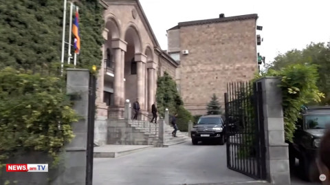 Սամվել Շահրամանյանն Արցախի ներկայացուցչությունում էր