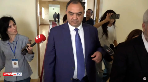 Ինչի՞ց է վախենում Փաշինյանը, որ այդքան ոստիկան է հսկում նրա այցերը. մեկնաբանում է ՆԳ նախարարը