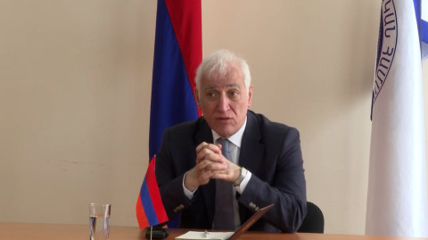 Դուք արեցիք այն, ինչ պիտի անեիք. նախագահը՝ Գորիսի պետական համալսարանի ուսանողներին