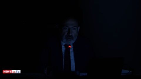 «Հո չեմ կարող 10 տարի նույն բանն ասեմ». Կառավարության նիստում լույսերն անջատվեց. Փաշինյանը բարկացավ
