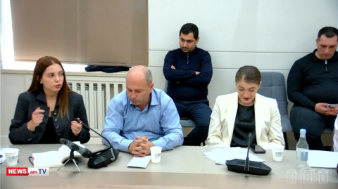 Նիկոլ Փաշինյանն էդ ի՞նչ խեղկատակություն էր անում. ընդդիմադիր պատգամավոր