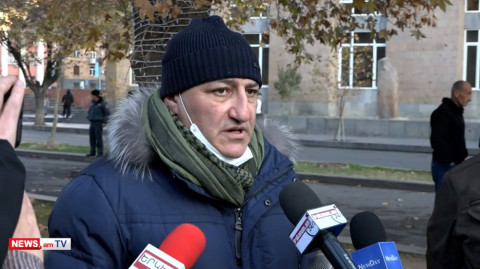 Սիմիդյանը խաբել ա մեզ. ձկնաբույծների բողոքի ակցիան Կառավարության 3֊րդ մասնաշենքի դիմաց